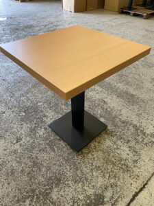 Cafebord i bøg laminat m/sort bordstel